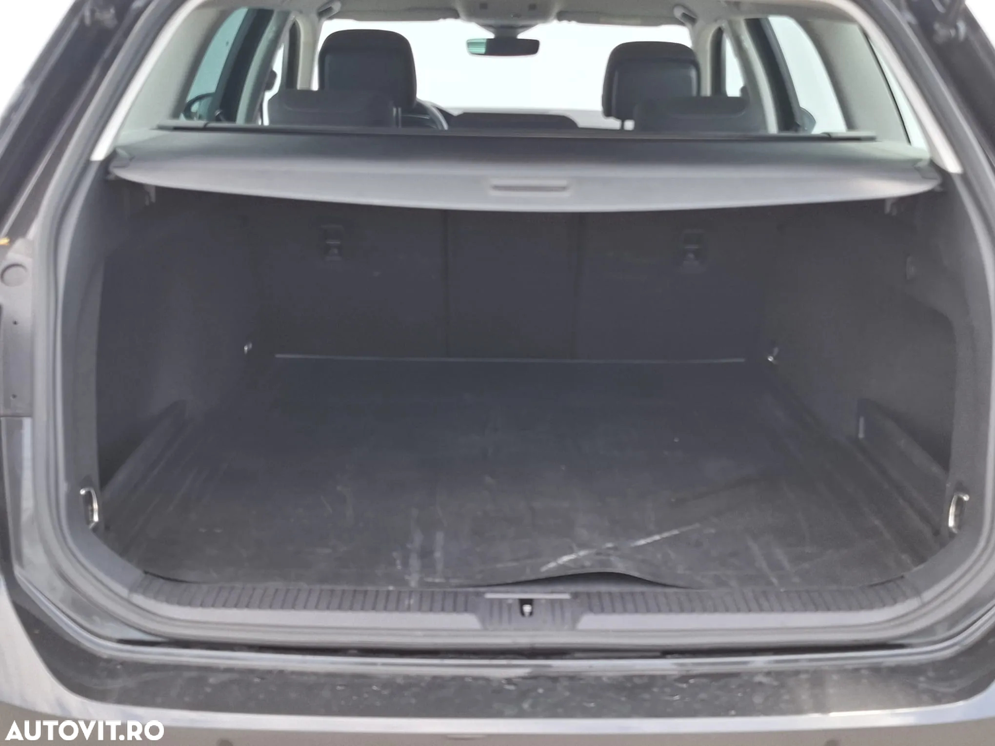 Volkswagen Passat 2.0 TDI SCR DSG Business - 10