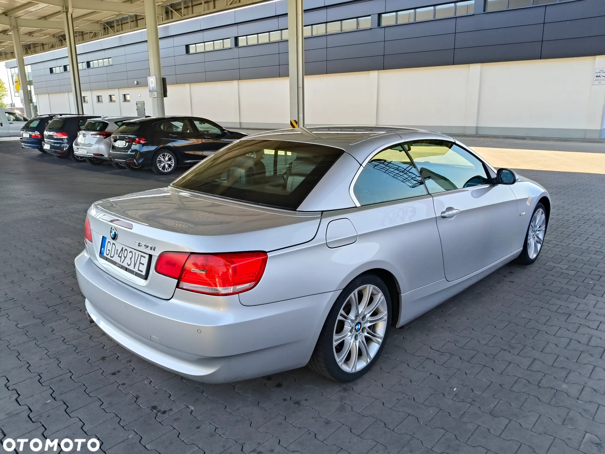 BMW Seria 3 320i - 13