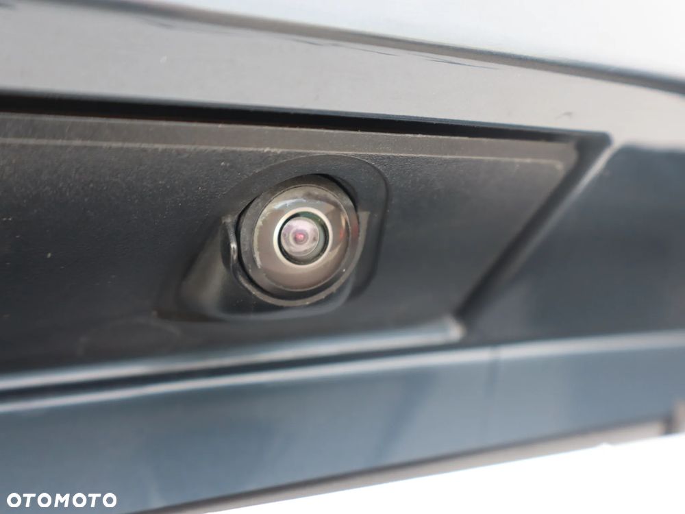 Volvo XC 60 B4 D AWD Momentum - 18