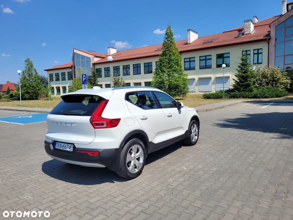 Volvo XC 40 T2 Momentum - 5