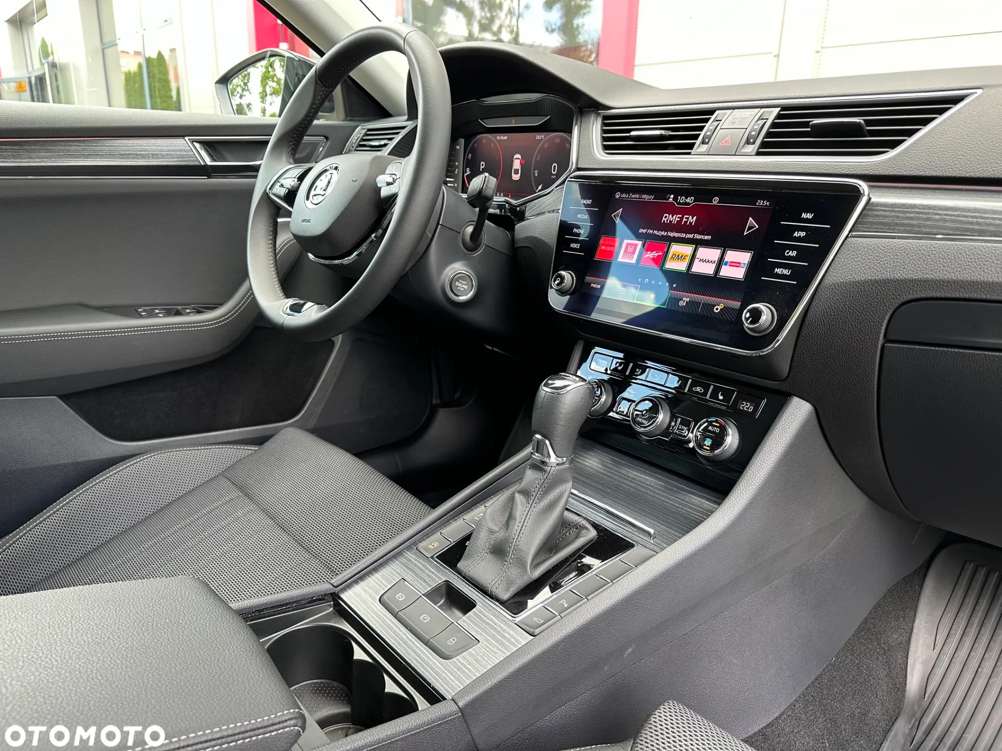 Skoda Superb 2.0 TDI SCR Style DSG - 26