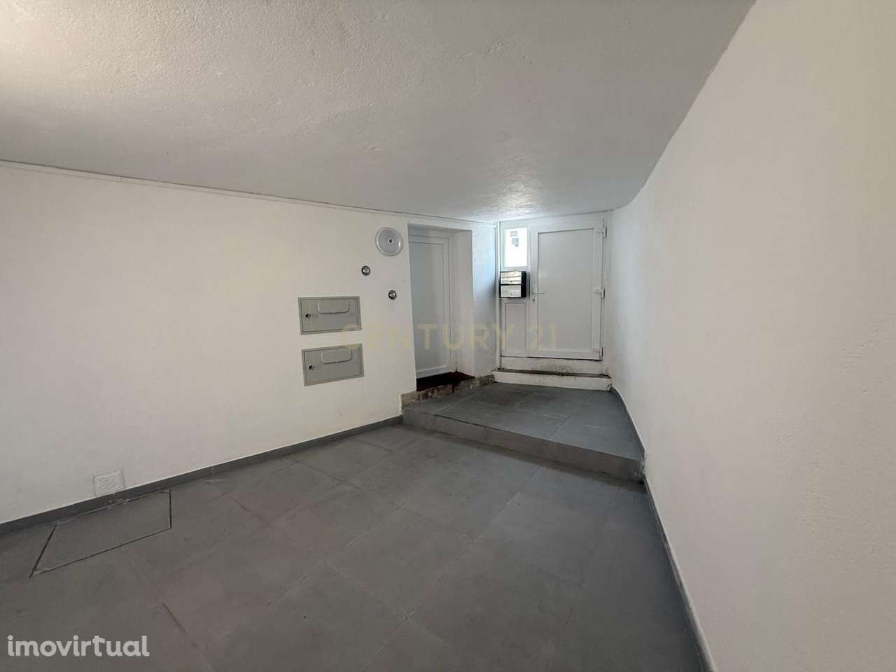 Apartamento T2 + aproveitamento sótão| Boa localização - Grande imagem: 5/35