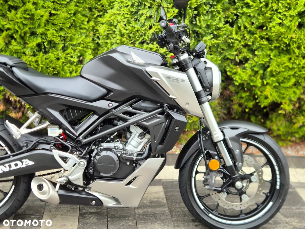 Honda CB - 8