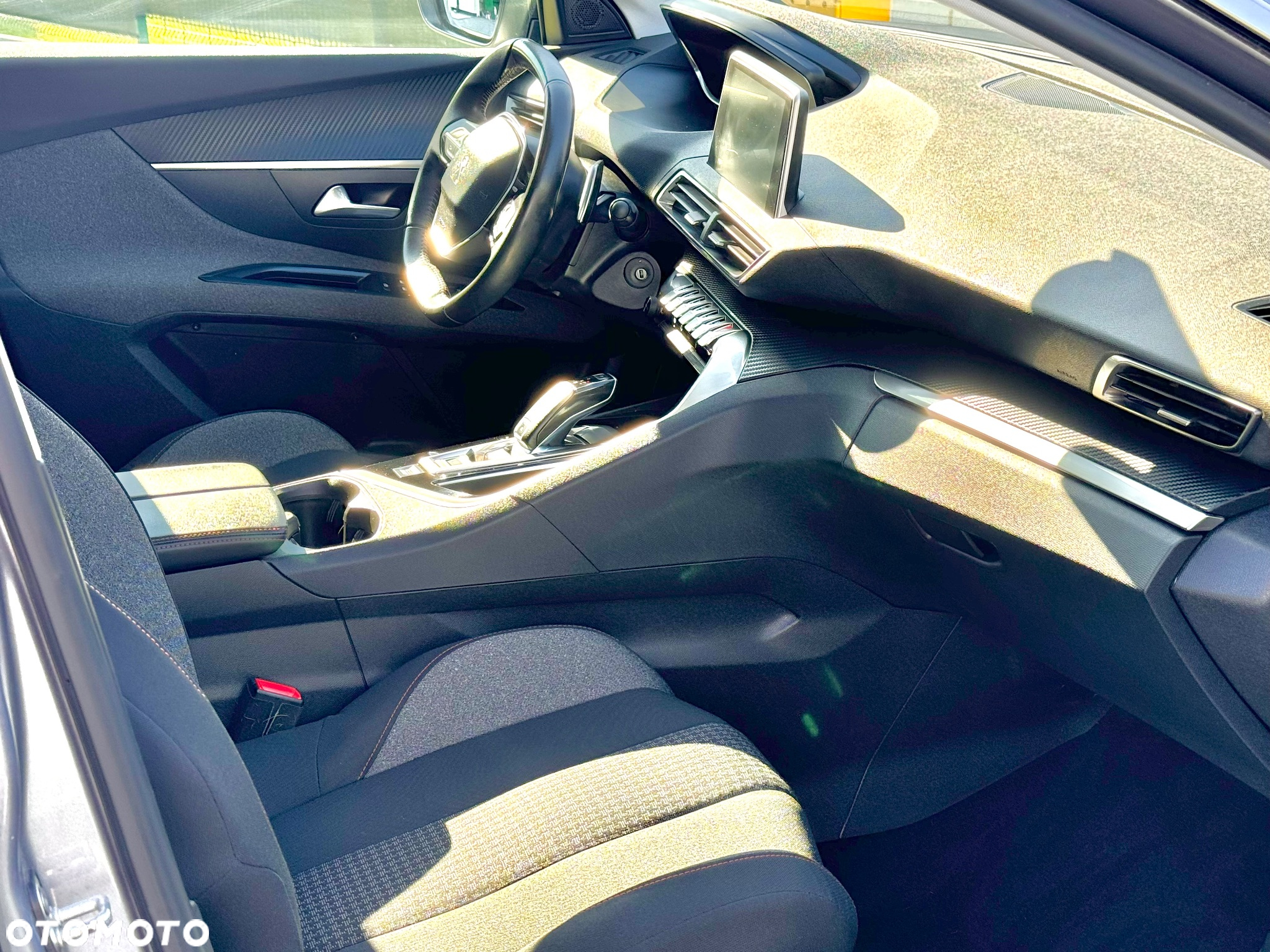 Peugeot 5008 BlueHDI 130 EAT8 Active Business-Paket - 7