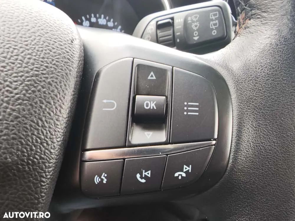 Ford Focus 1.0 EcoBoost Trend Edition - 26