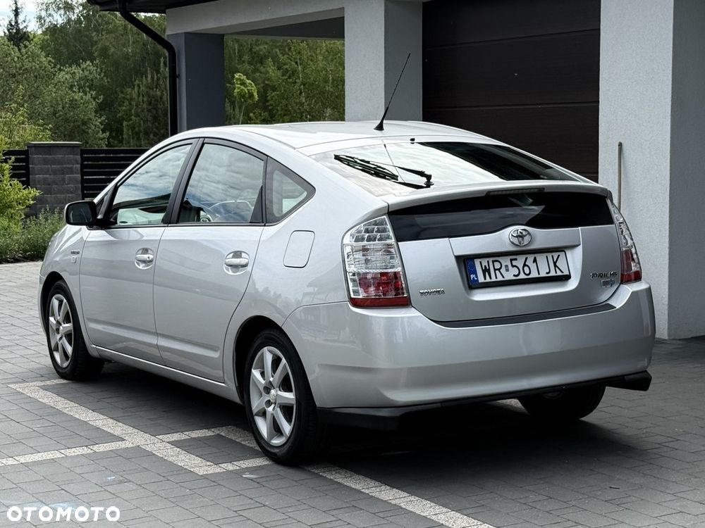 Toyota Prius 1.5 VVT-i Sol - 5