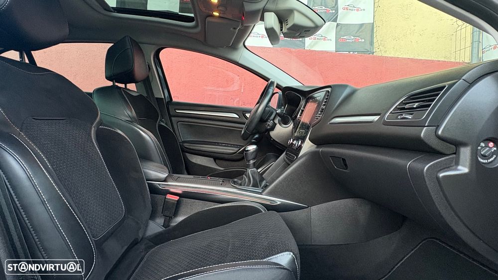 Renault Mégane Grand Coupe 1.5 Blue dCi Executive - 11