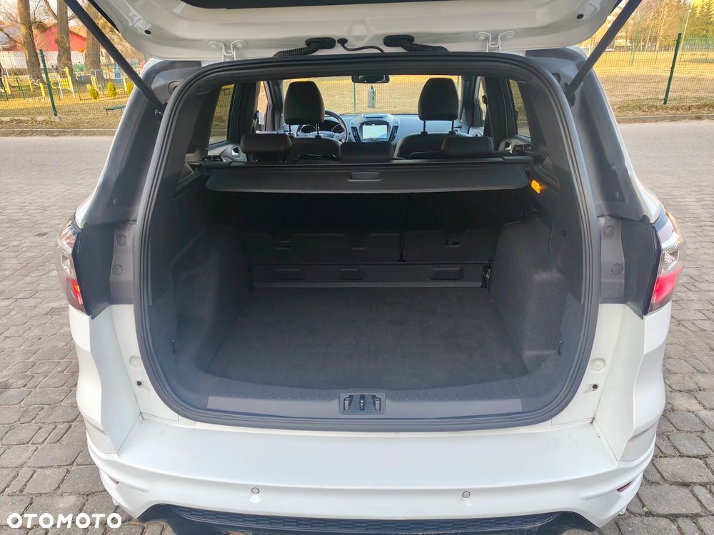 Ford Kuga 1.5 EcoBoost 2x4 ST-Line - 15