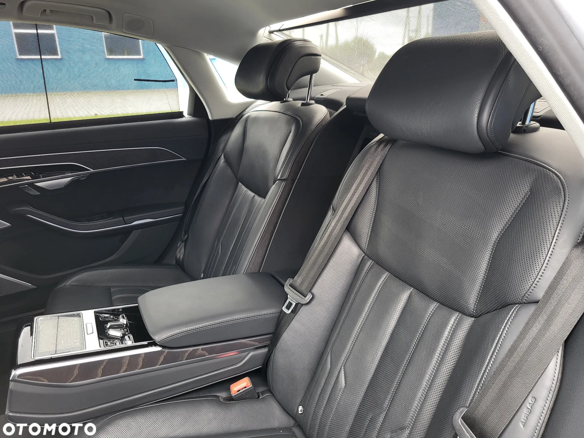 Audi A8 - 28
