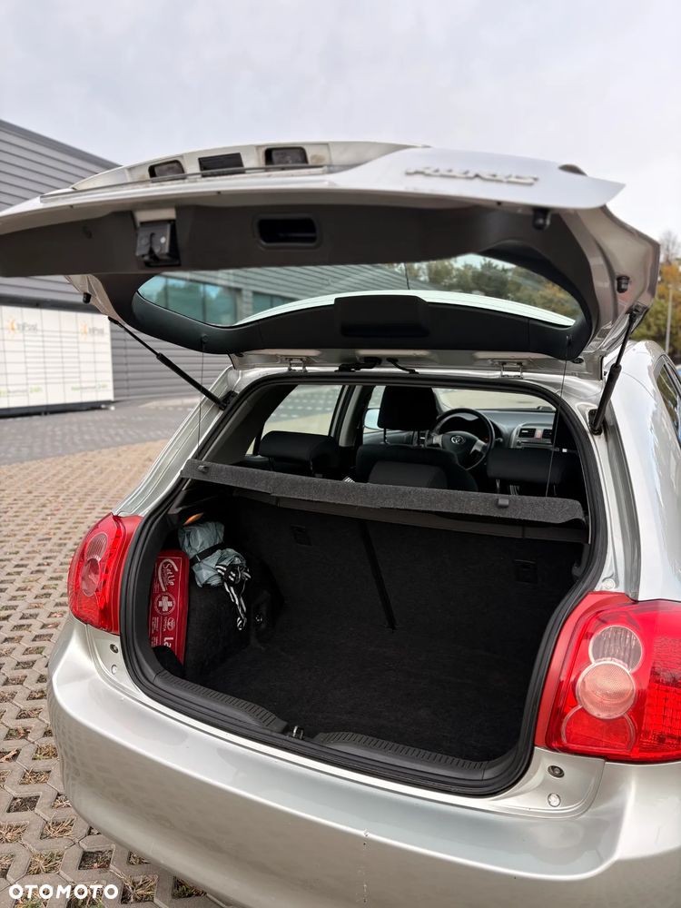 Toyota Auris - 30
