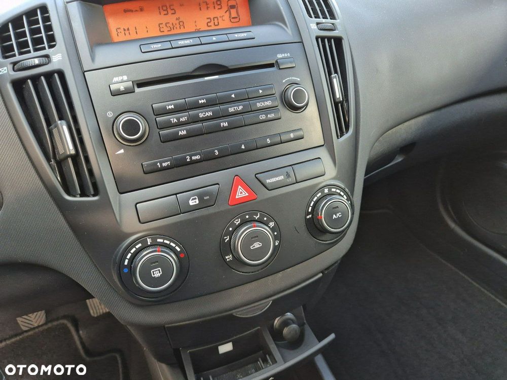 Kia Ceed Cee'd 1.4 Comfort - 16