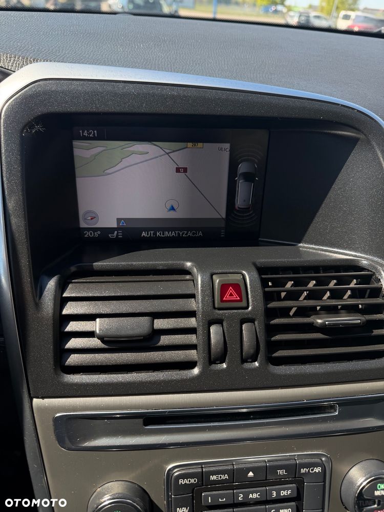 Volvo XC 60 D4 Momentum - 31