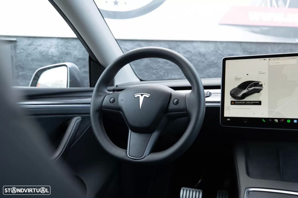 Tesla Model Y Performance Tração Integral — fotografia 14