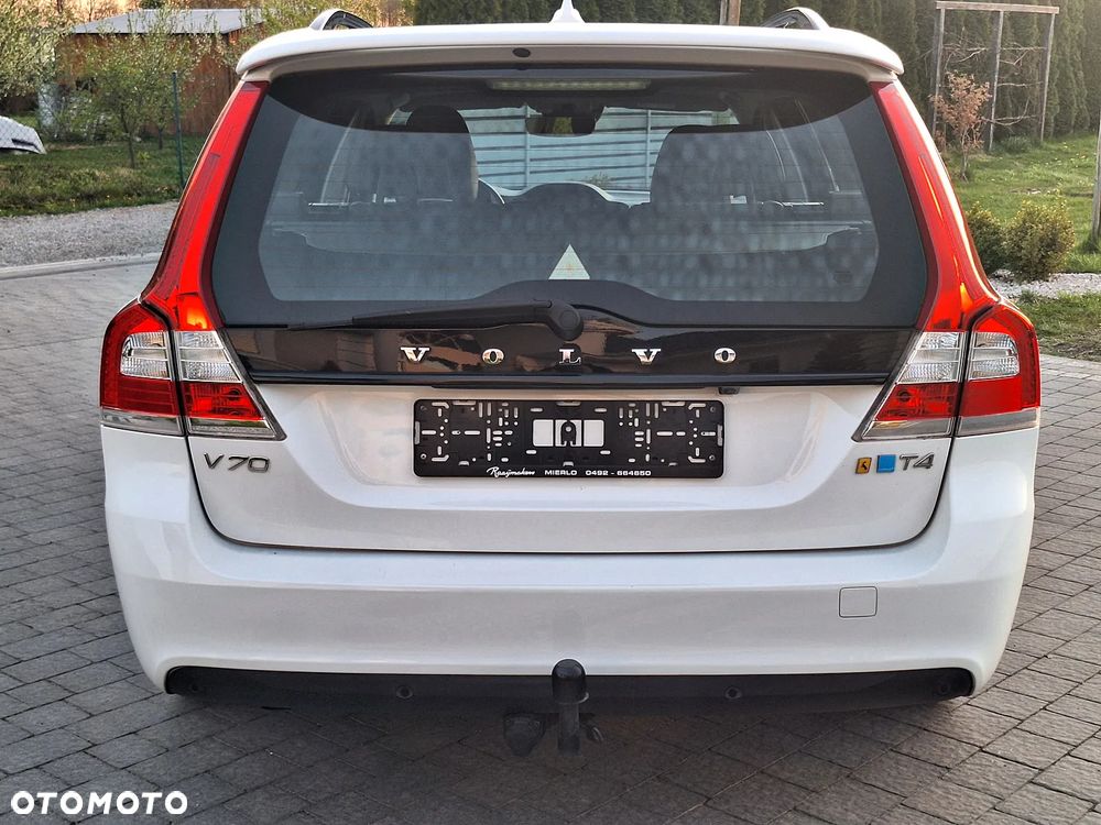 Volvo V70 T4 Momentum - 7
