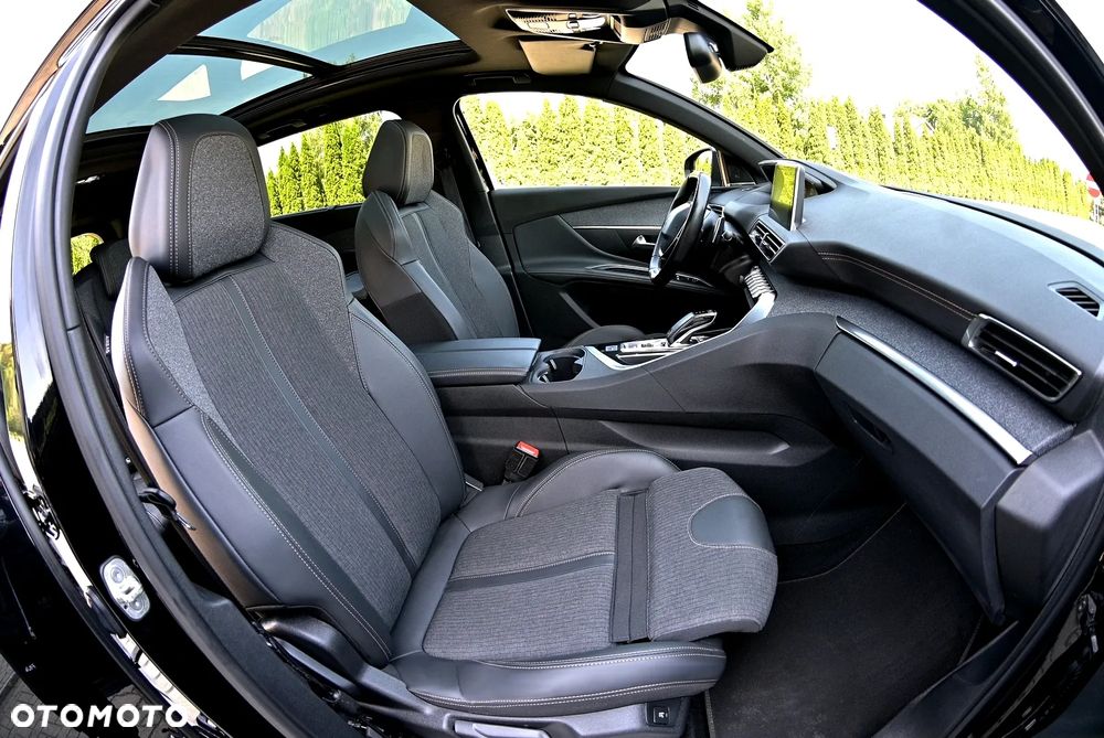 Peugeot 5008 1.6 PureTech GT Line S&S EAT8 - 22