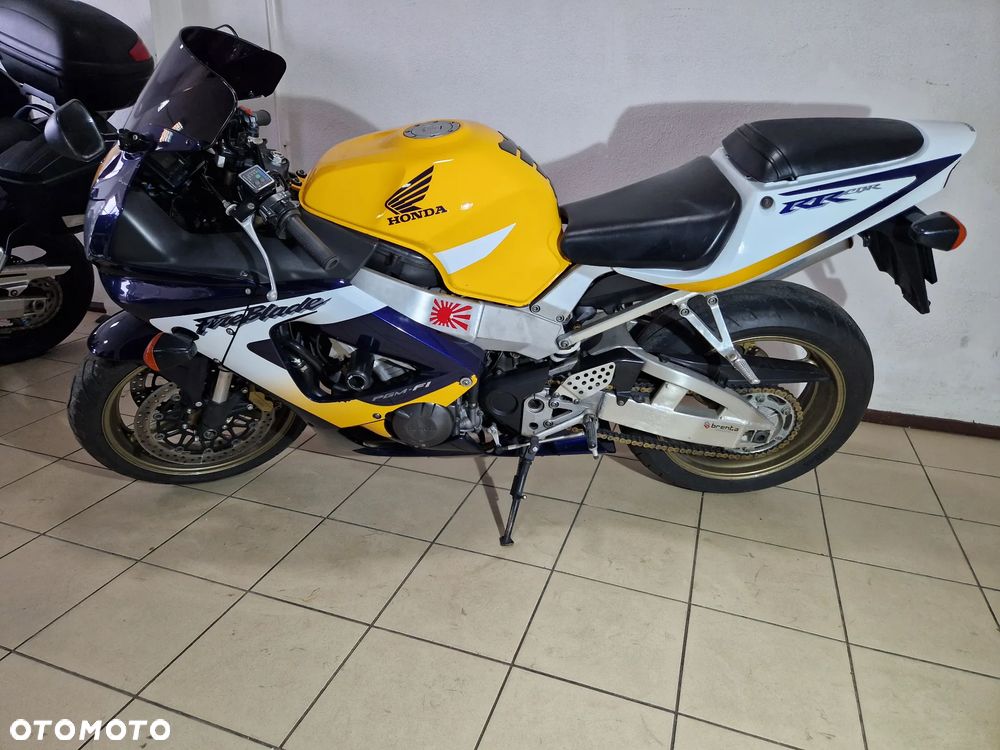 Honda CBR - 16