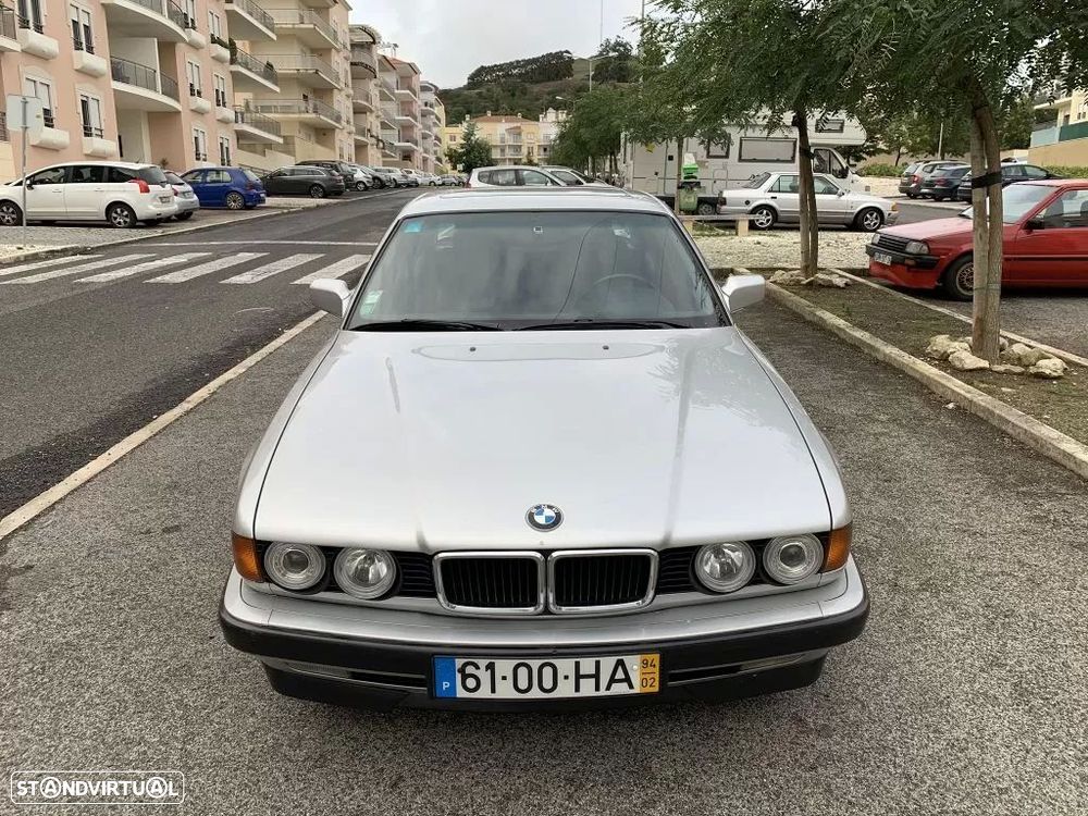 BMW 730 i V8 - 1