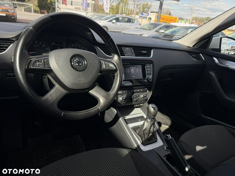 Skoda Octavia 1.6 TDI Elegance - 11