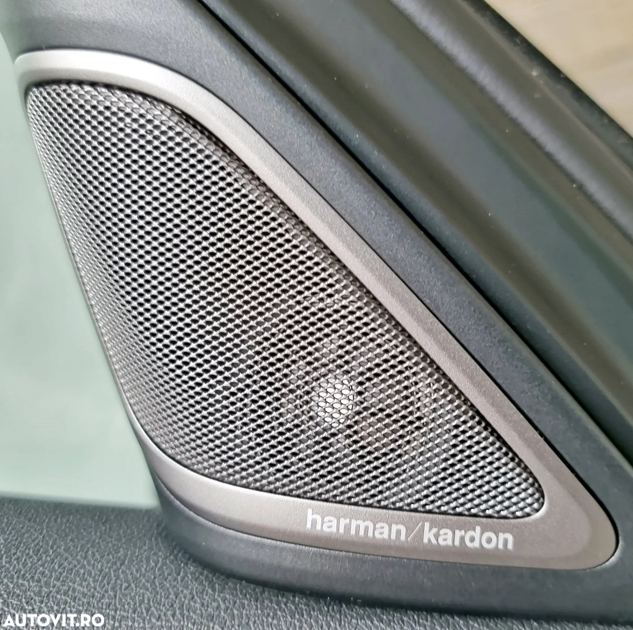 BMW Seria 7 745e - 39