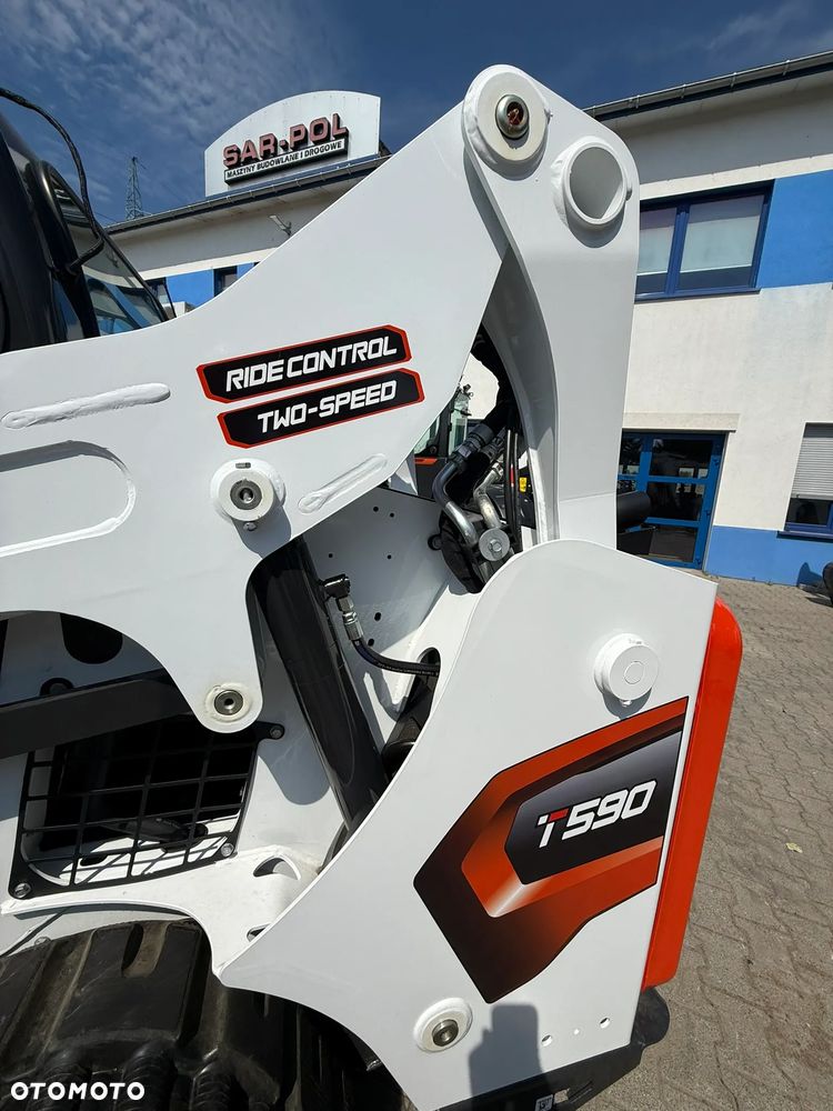 Bobcat T590 - 11