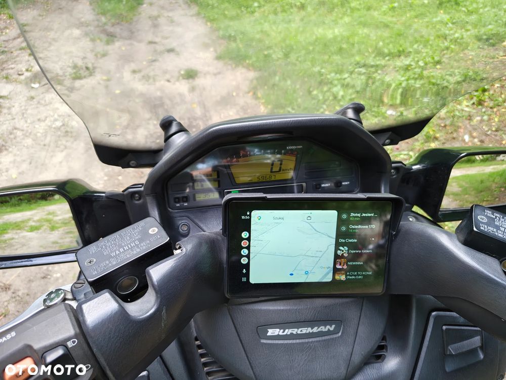 Suzuki Burgman - 10