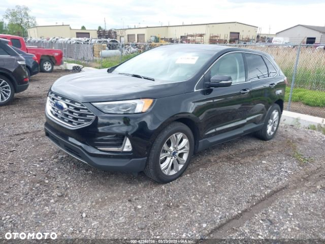 Ford Edge - 2