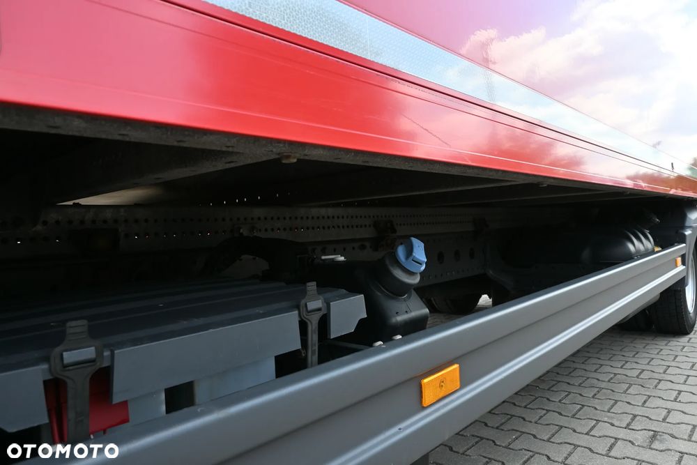 Mercedes-Benz Atego 818 L - 12
