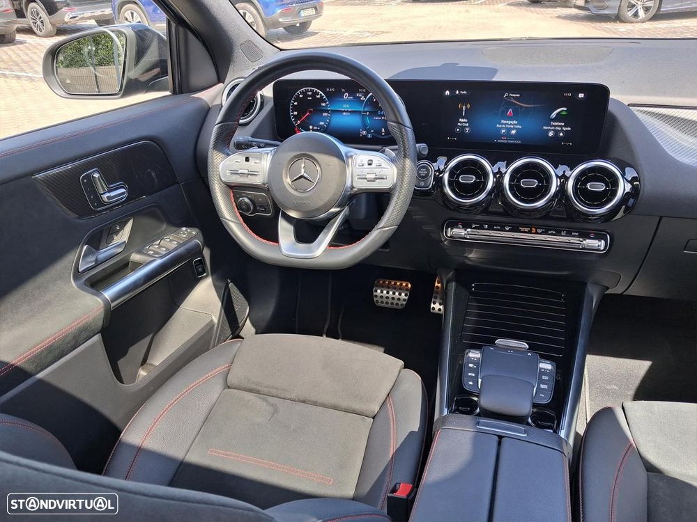 Mercedes-Benz GLA 180 d AMG Line - 18