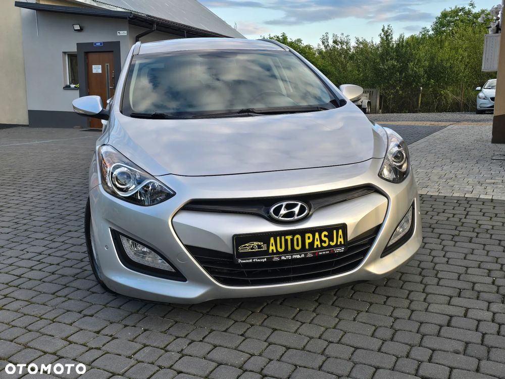 Hyundai i30 blue 1.6 GDI YES Gold - 6