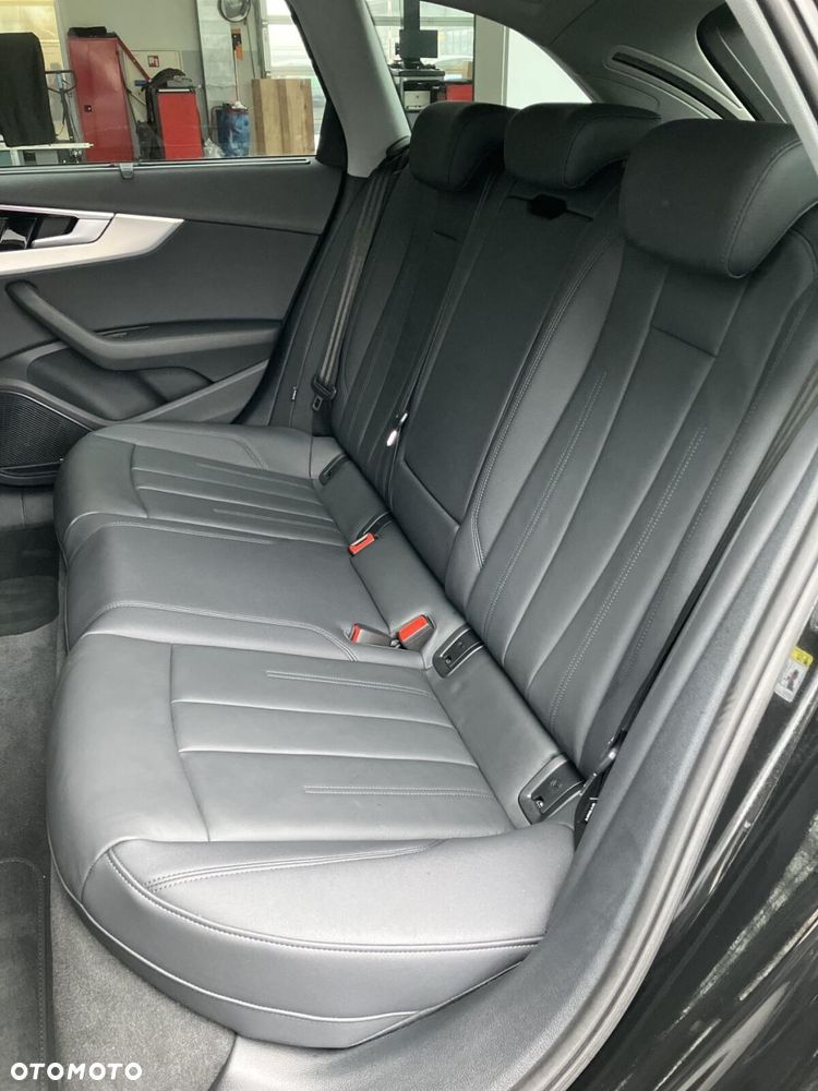 Audi A4 Allroad - 18