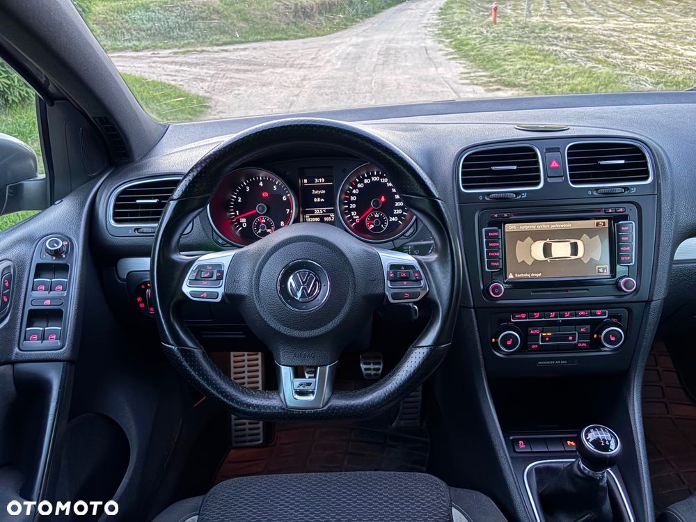 Volkswagen Golf - 11