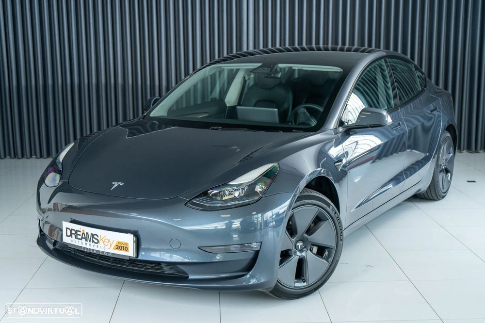 Tesla Model 3 Long Range Tração Traseira - 17
