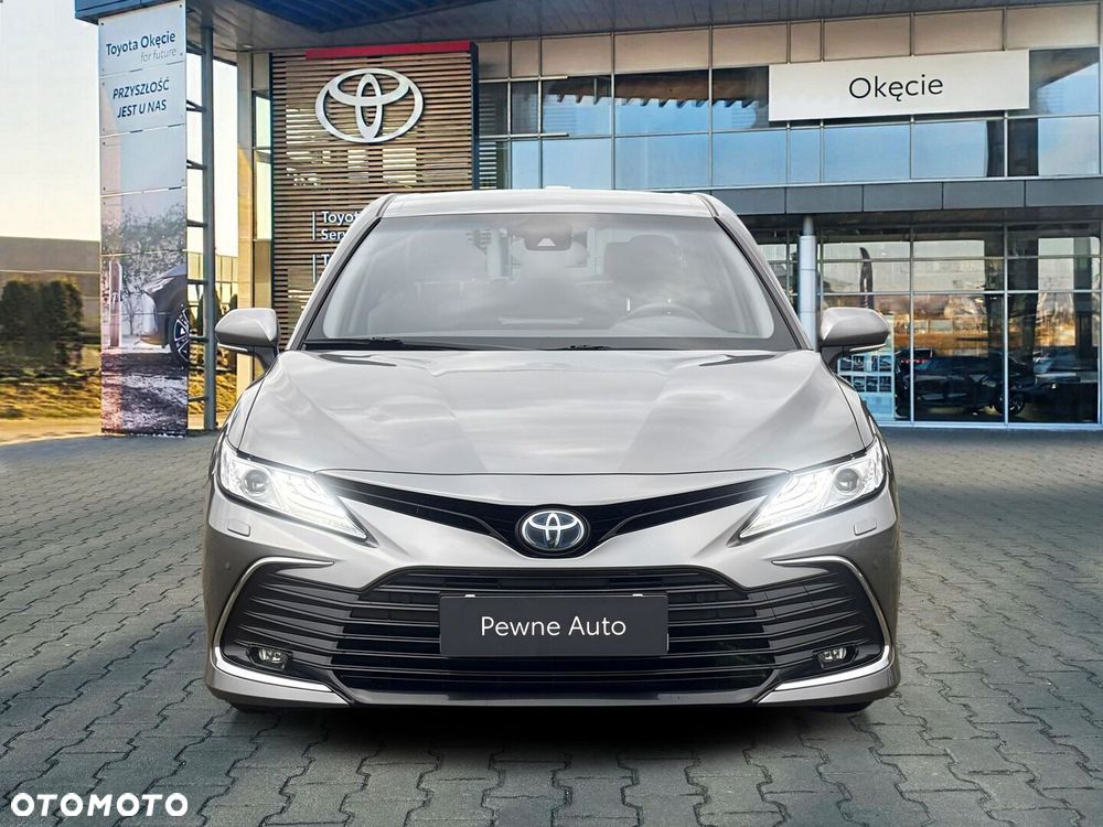 Toyota Camry 2.5 Hybrid Executive CVT - 8