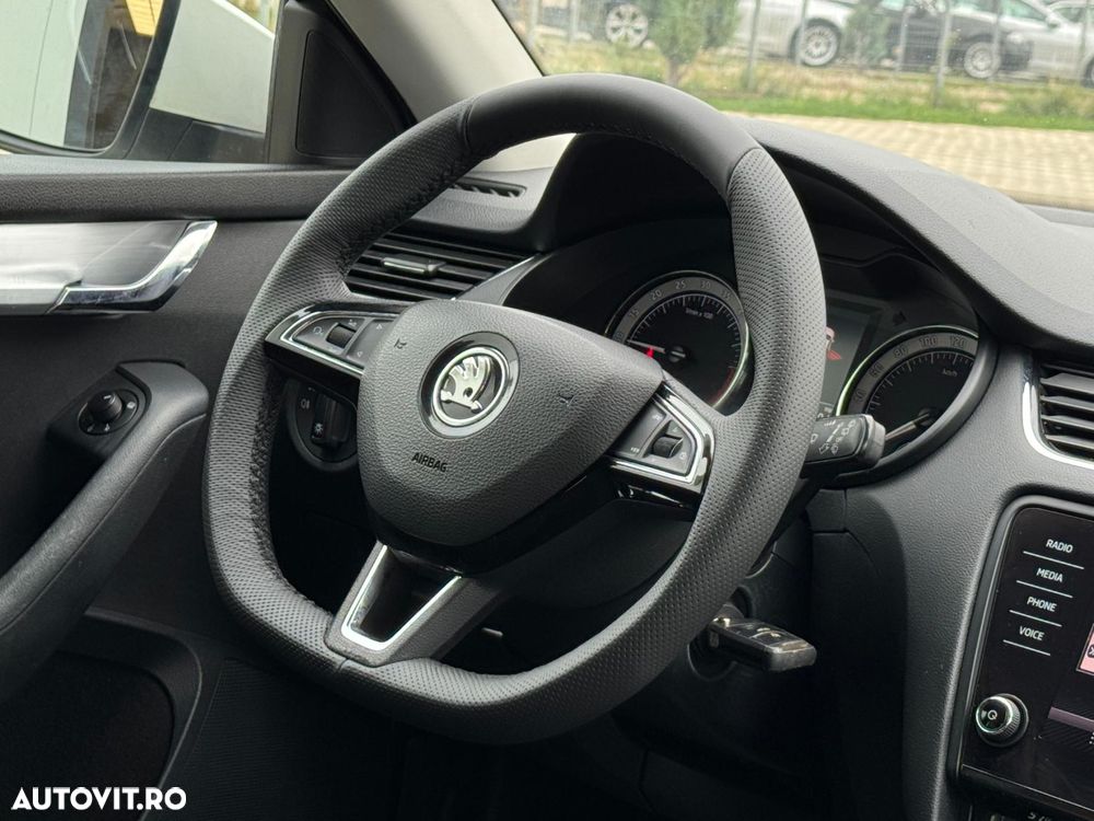 Skoda Octavia - 7