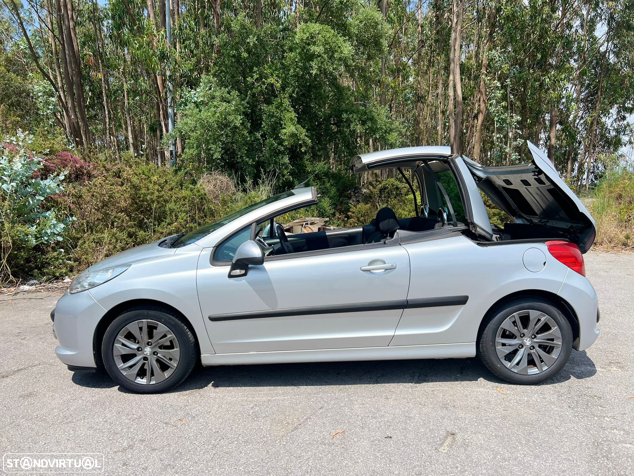 Peugeot 207 CC 1.6 HDi FAP Sport - 4