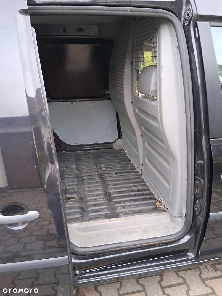 Volkswagen Caddy - 11