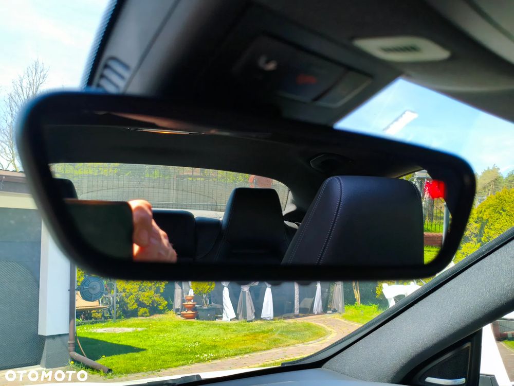 Mercedes-Benz CLA 250 4Matic 7G-DCT - 17