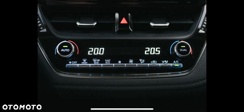Toyota Corolla 1.8 Hybrid Comfort - 21