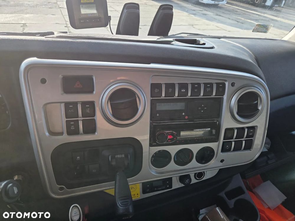Ford CARGO - 6