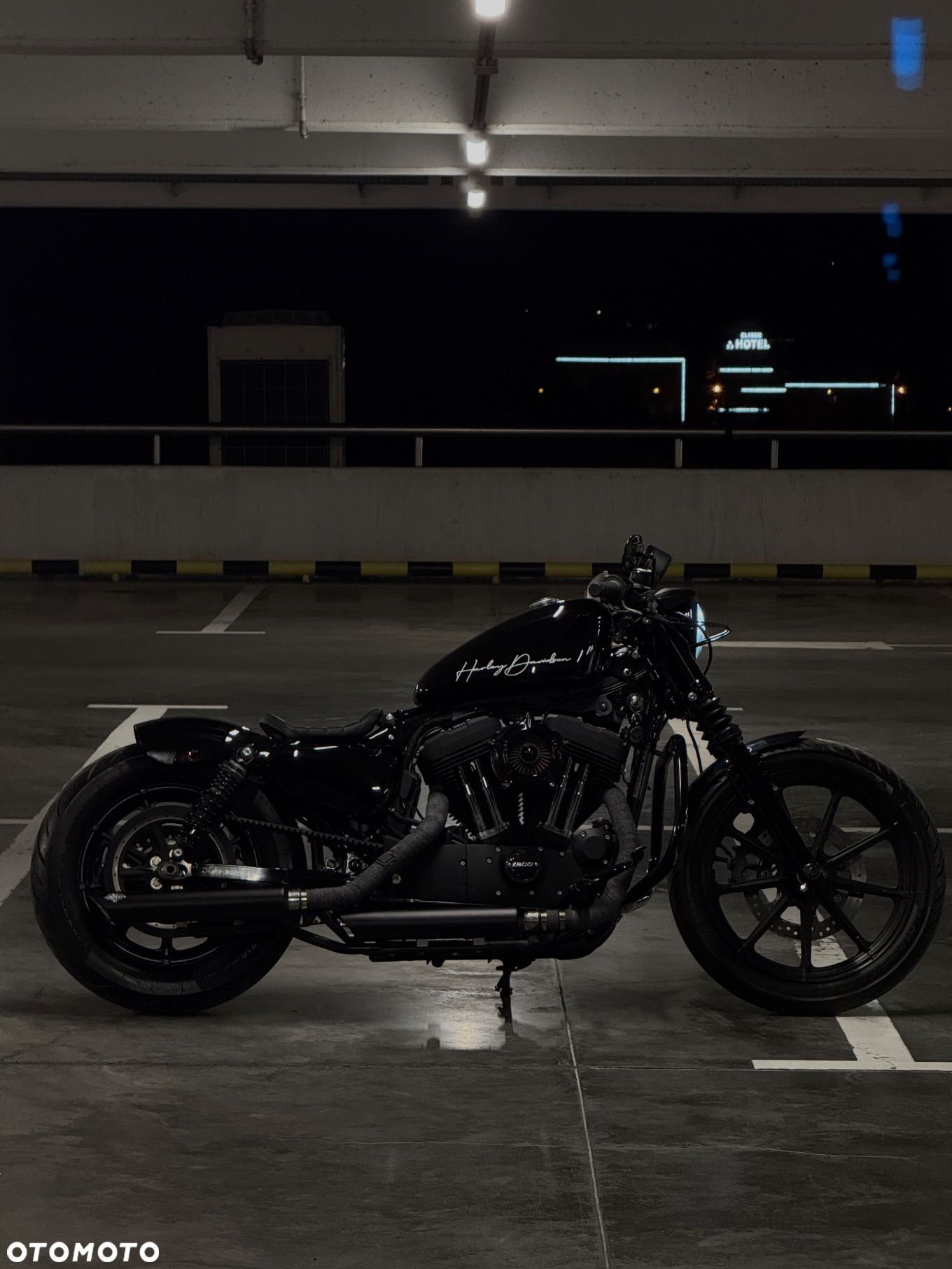Harley-Davidson Sportster Iron 1200 - 1