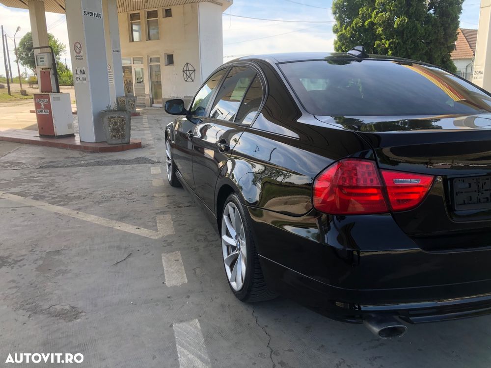 BMW Seria 3 320d DPF Aut. - 5