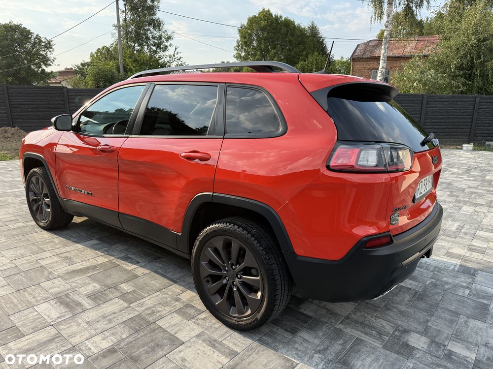 Jeep Cherokee - 5