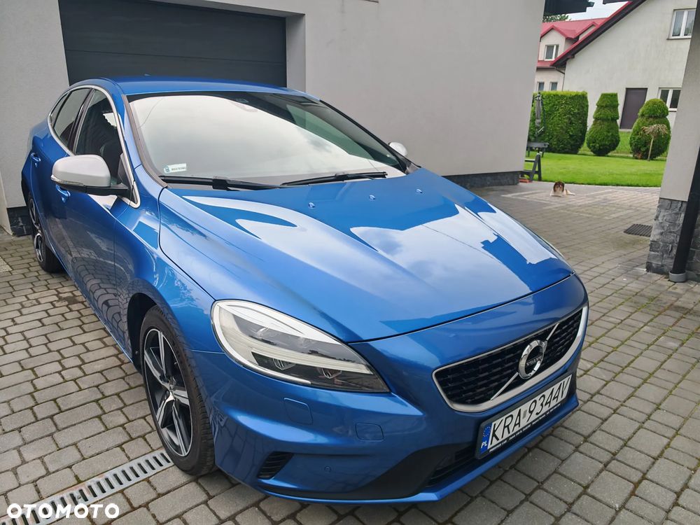 Volvo V40 D2 Drive-E SCR R-Design Momentum - 4