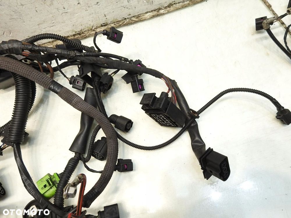 WIĄZKA INSTALACJA KOMORY SILNIKA SKODA FABIA II 1.2 TSI - 5