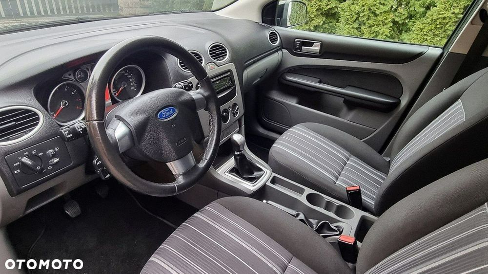 Ford Focus - 11