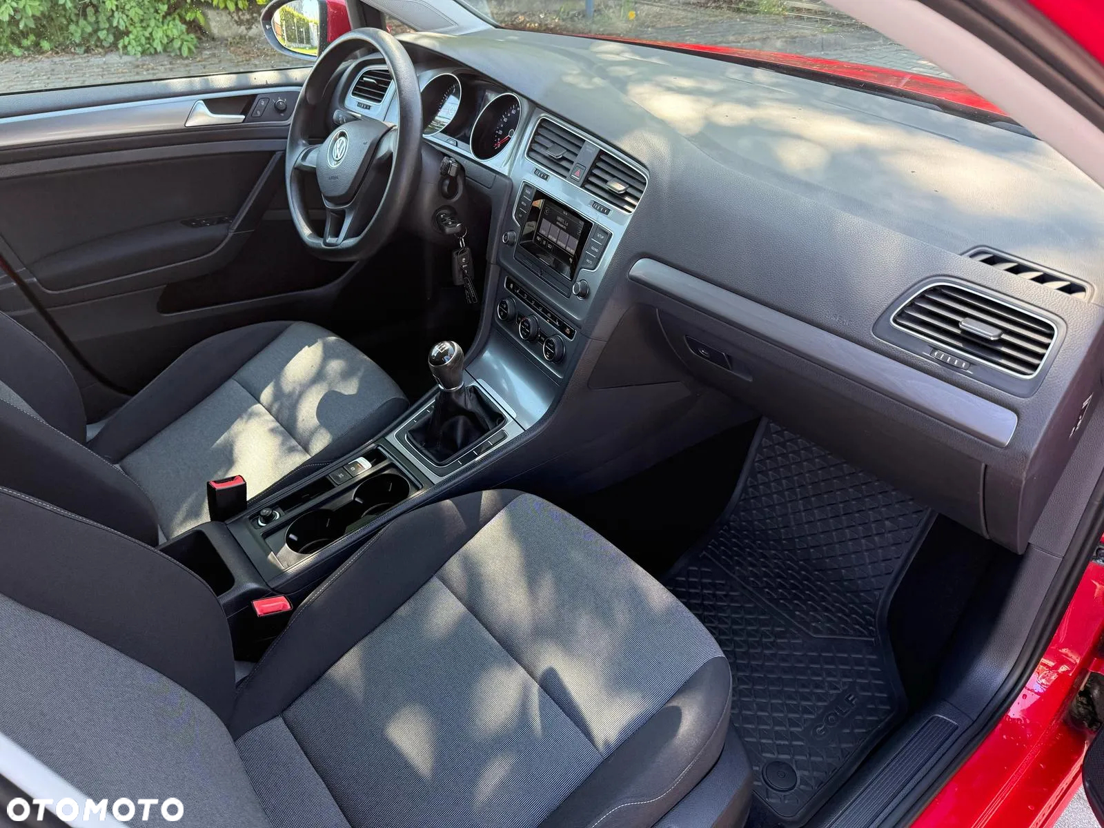 Volkswagen Golf - 8