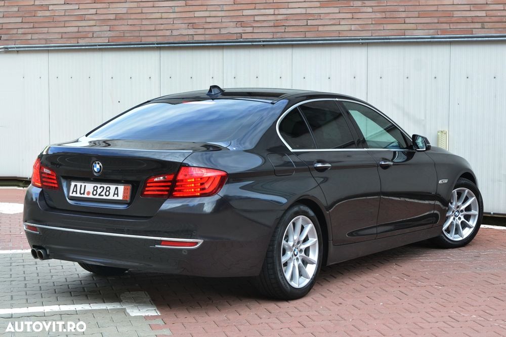 BMW Seria 5 530d Sport-Aut. Luxury Line - 10