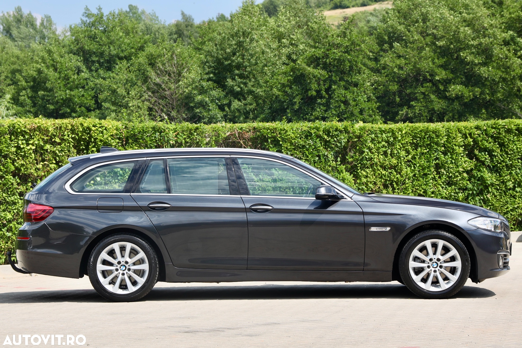 BMW Seria 5 520i Touring Aut. Luxury Line - 39