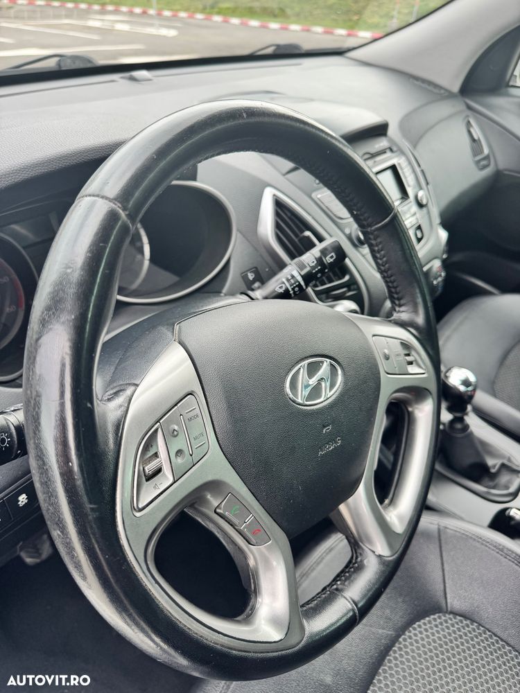 Hyundai ix35 2.0 CRDI 4WD 5 Star Edition - 16