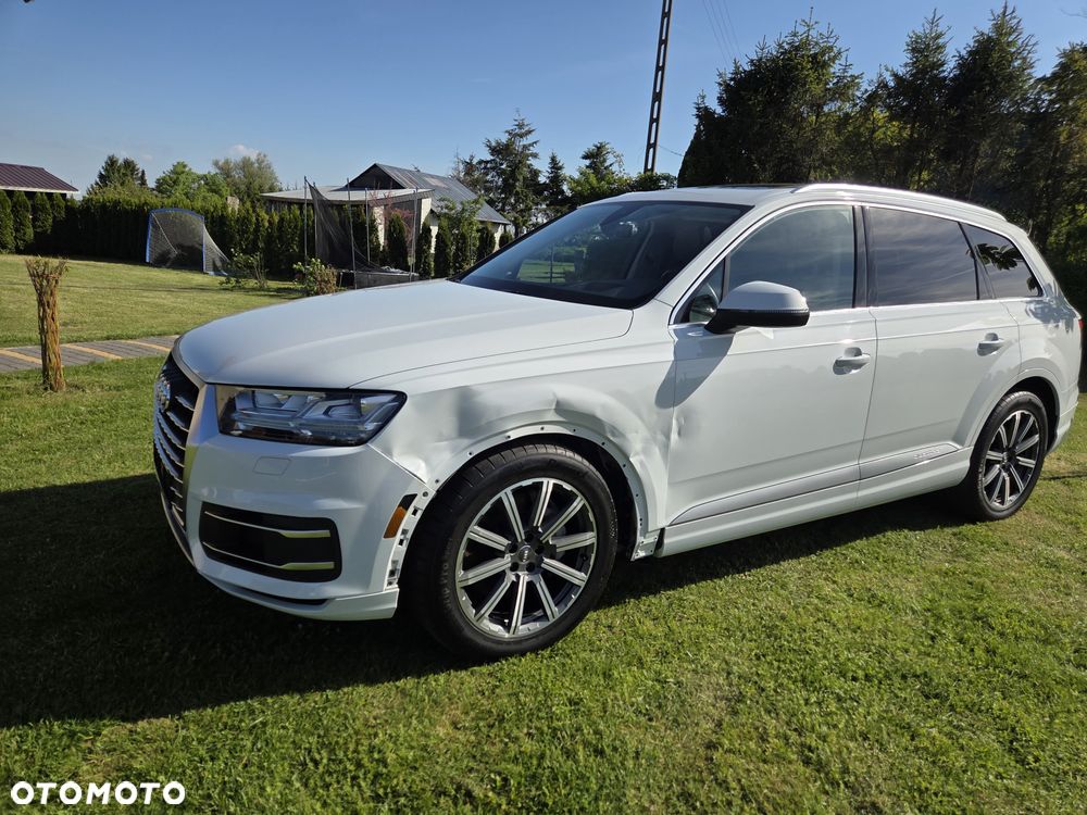 Audi Q7 3.0 TFSI Quattro Tiptronic - 1